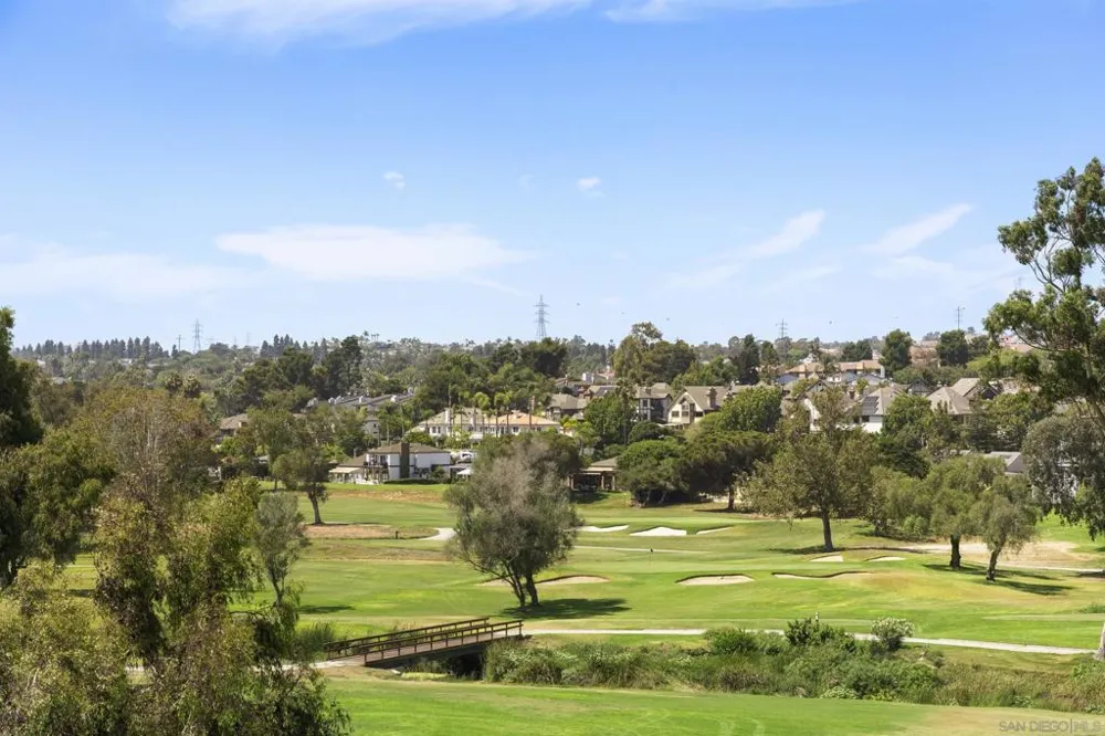 2501 Navarra Dr #121 Carlsbad, CA 92009