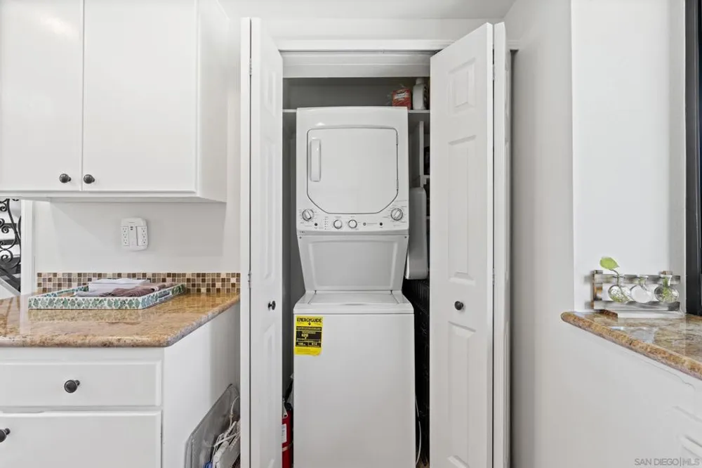 2501 Navarra Dr #121 Carlsbad, CA 92009