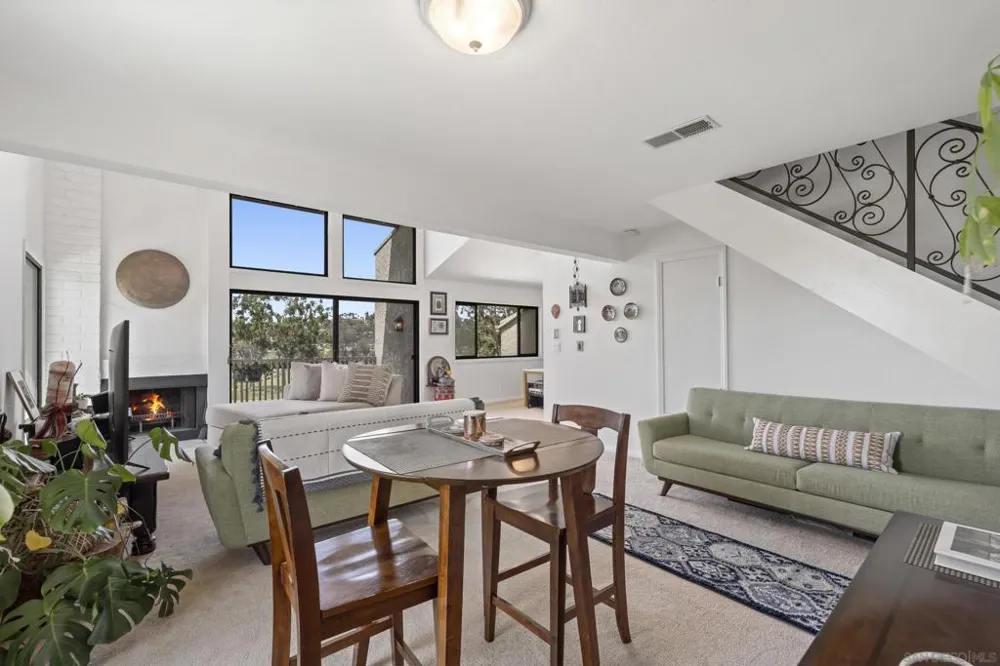 2501 Navarra Dr #121 Carlsbad, CA 92009