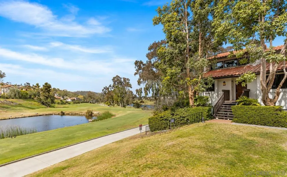 2501 Navarra Dr #121 Carlsbad, CA 92009
