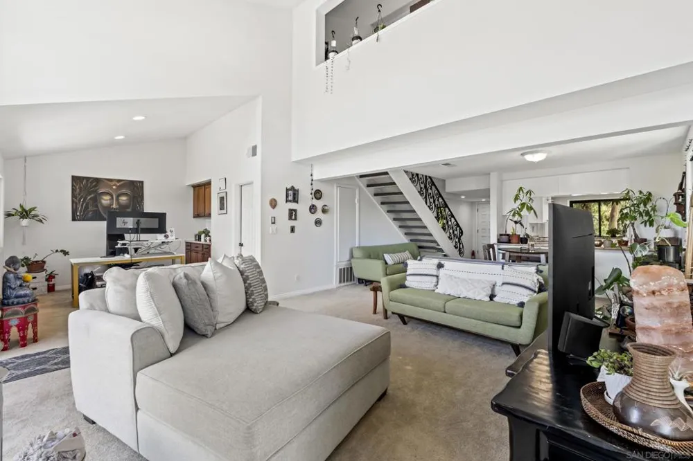 2501 Navarra Dr #121 Carlsbad, CA 92009