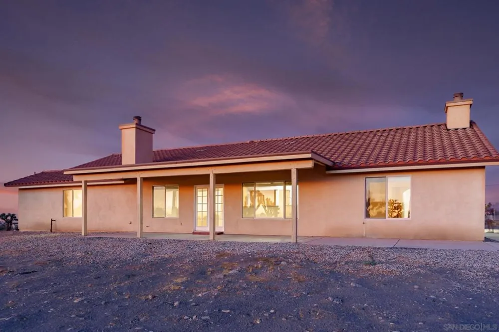 11926 Golden View Road Pinon Hills, CA 92372