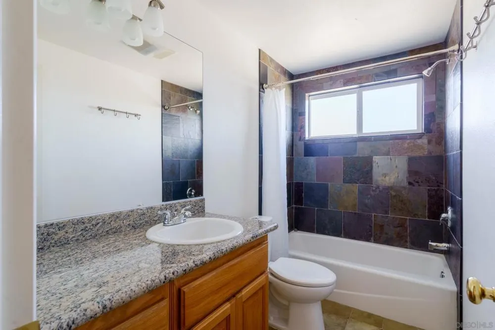 11926 Golden View Road Pinon Hills, CA 92372