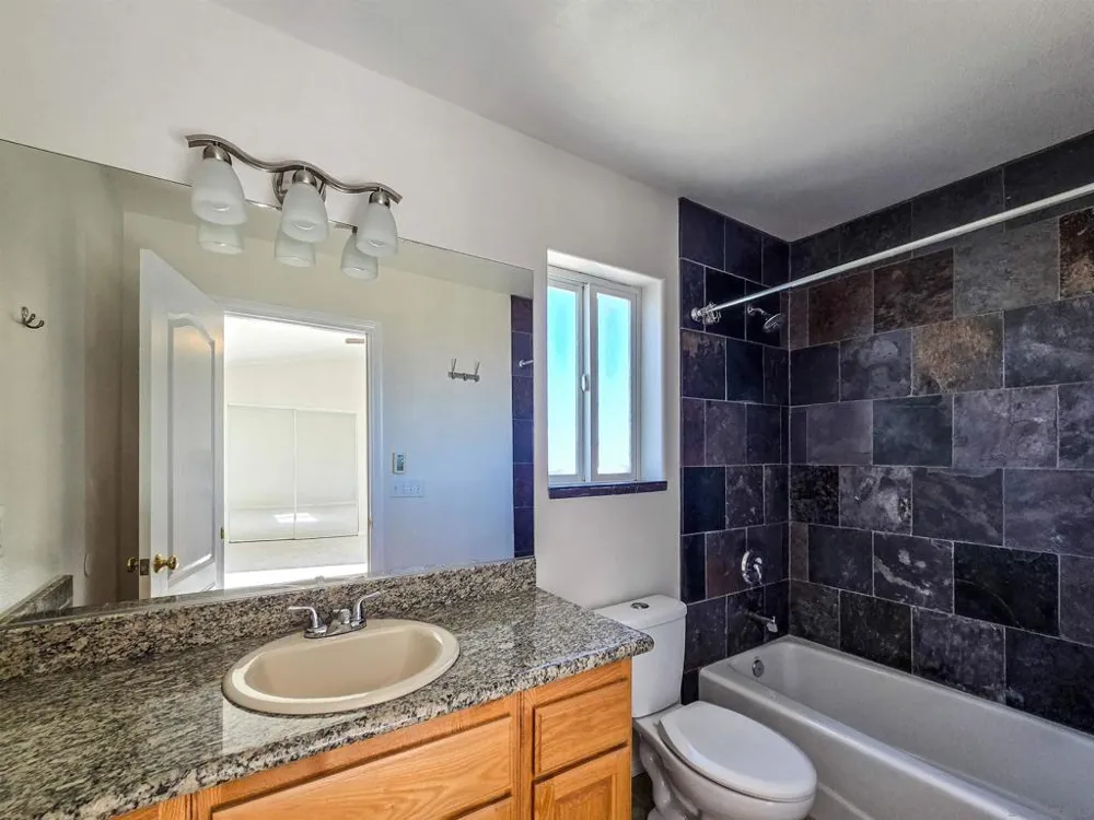 11926 Golden View Road Pinon Hills, CA 92372