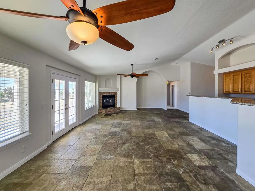 11926 Golden View Road Pinon Hills, CA 92372