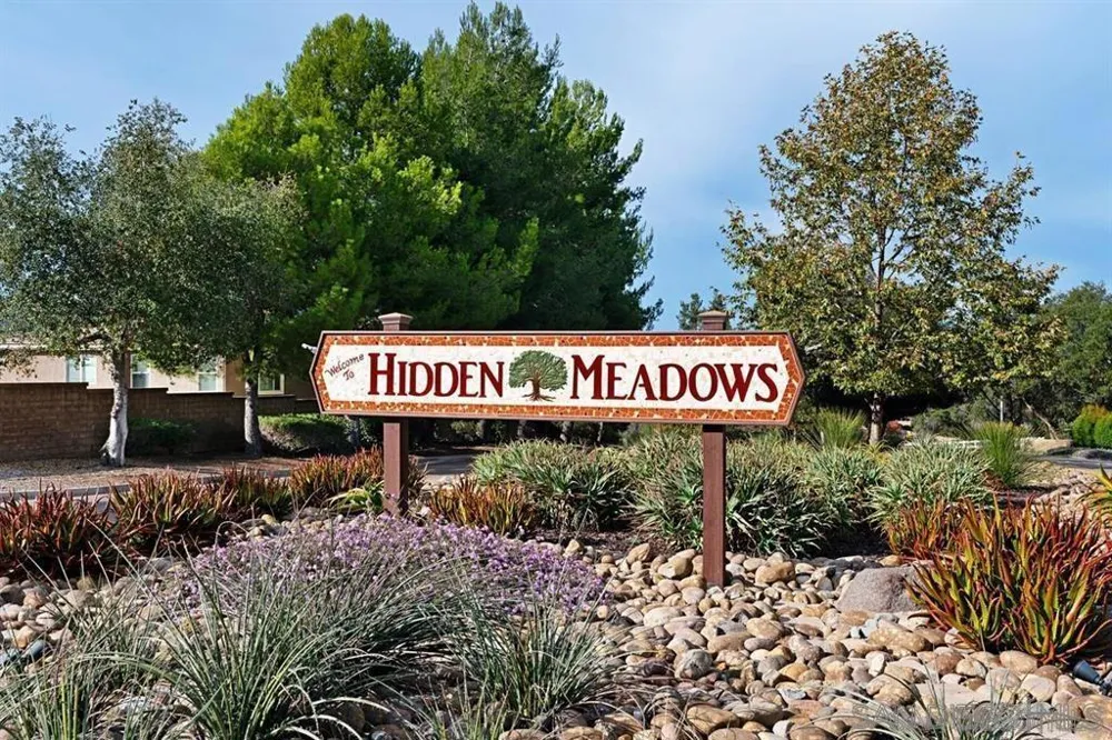 10353 Pinion Trail Escondido, CA 92026