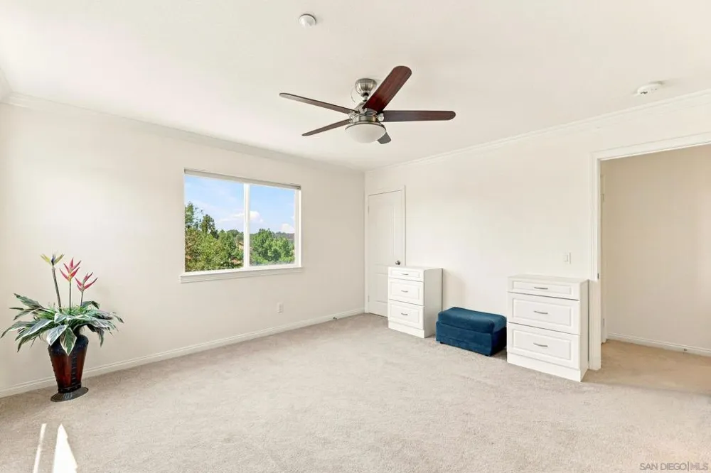 10353 Pinion Trail Escondido, CA 92026