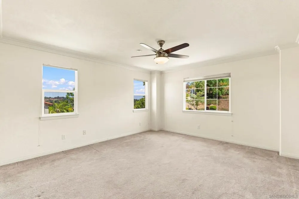 10353 Pinion Trail Escondido, CA 92026
