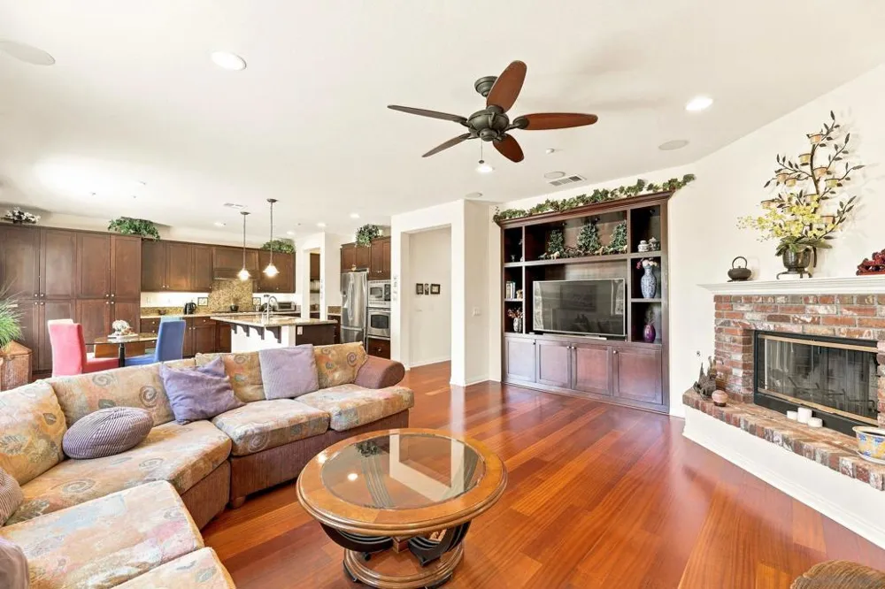 10353 Pinion Trail Escondido, CA 92026