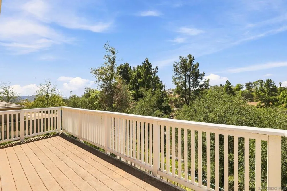 10353 Pinion Trail Escondido, CA 92026