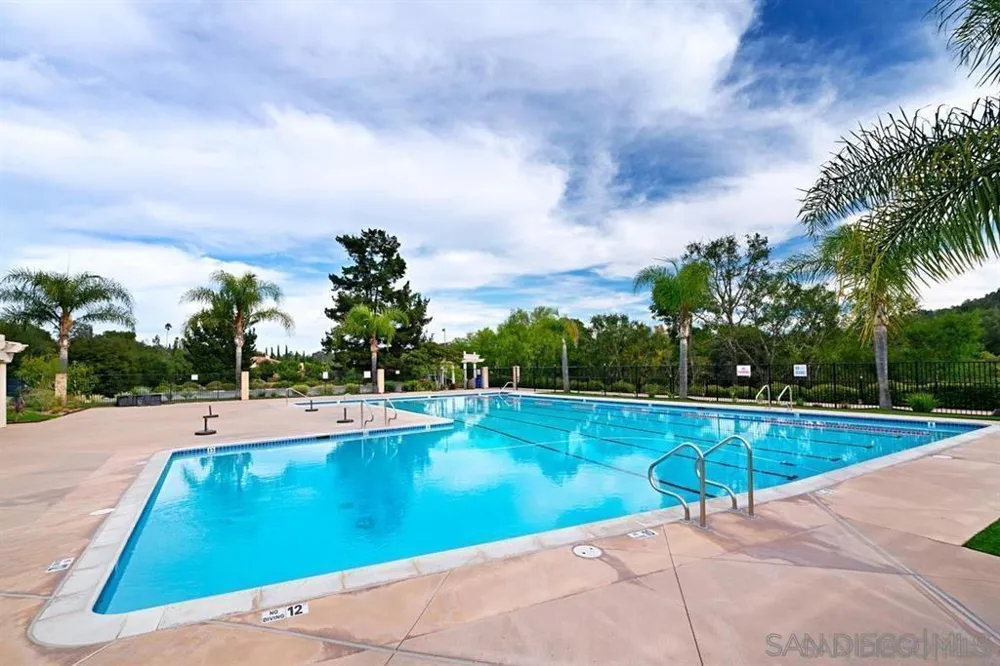 10353 Pinion Trail Escondido, CA 92026