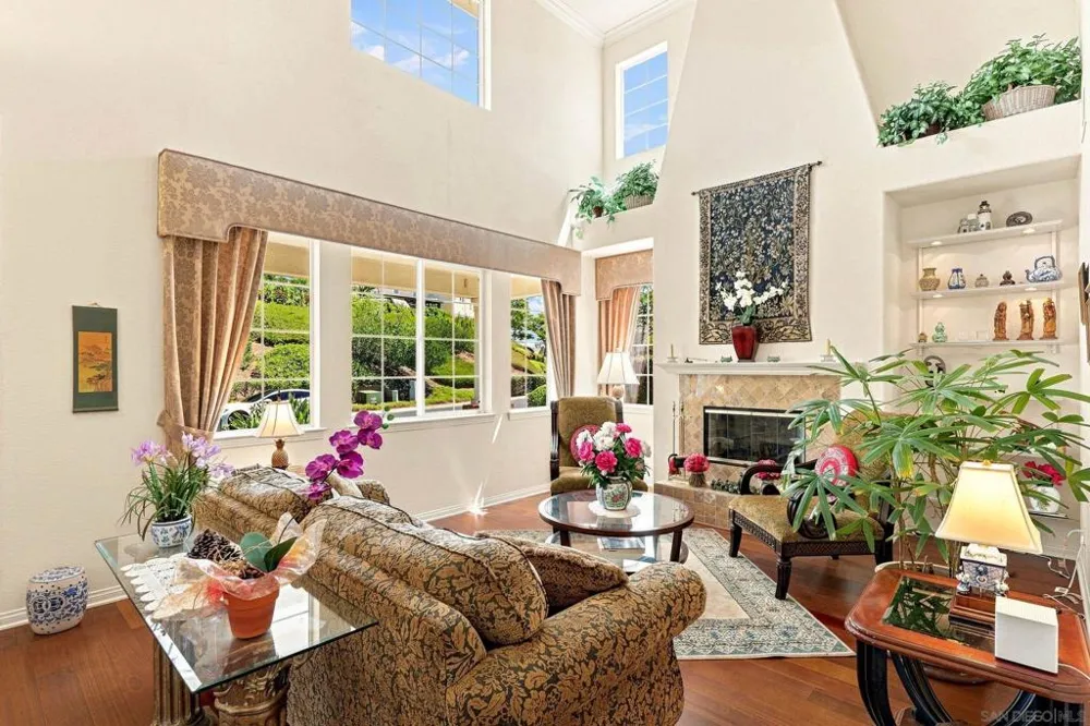 10353 Pinion Trail Escondido, CA 92026