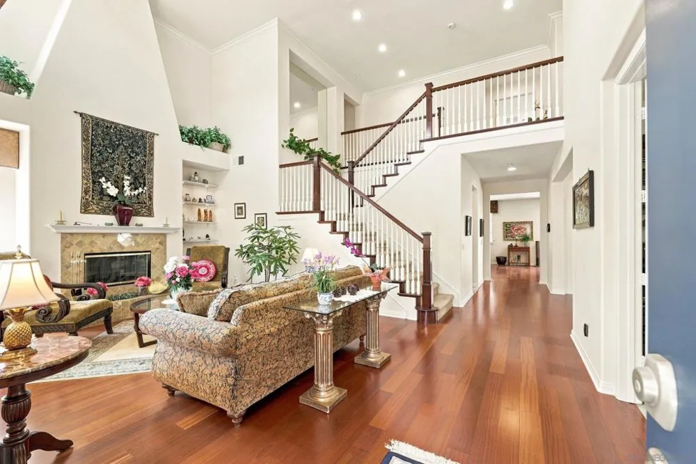 10353 Pinion Trail Escondido, CA 92026