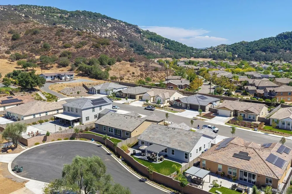 3132 Shue Escondido, CA 92027