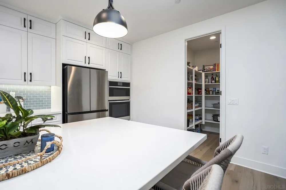 3132 Shue Escondido, CA 92027