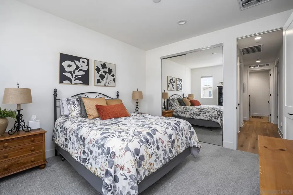 3132 Shue Escondido, CA 92027