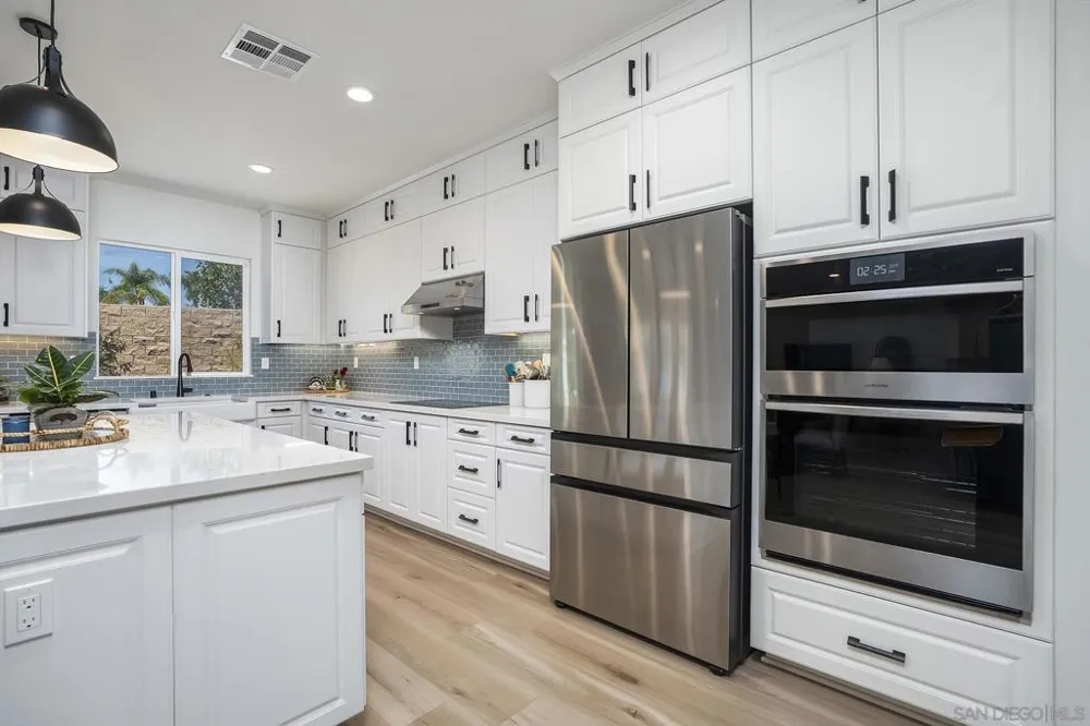 3132 Shue Escondido, CA 92027