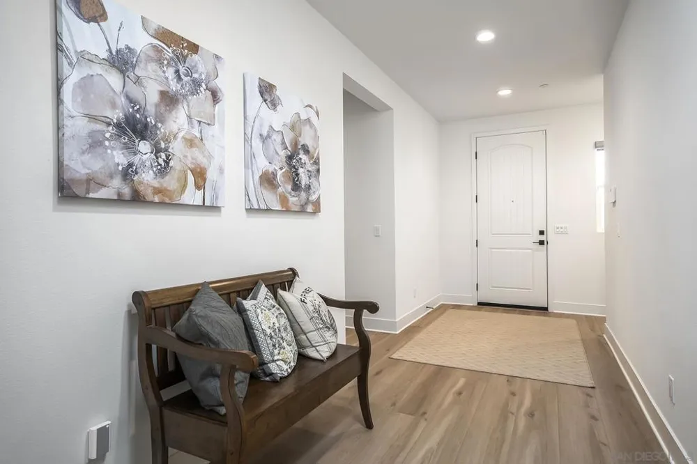 3132 Shue Escondido, CA 92027
