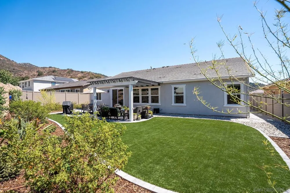 3132 Shue Escondido, CA 92027