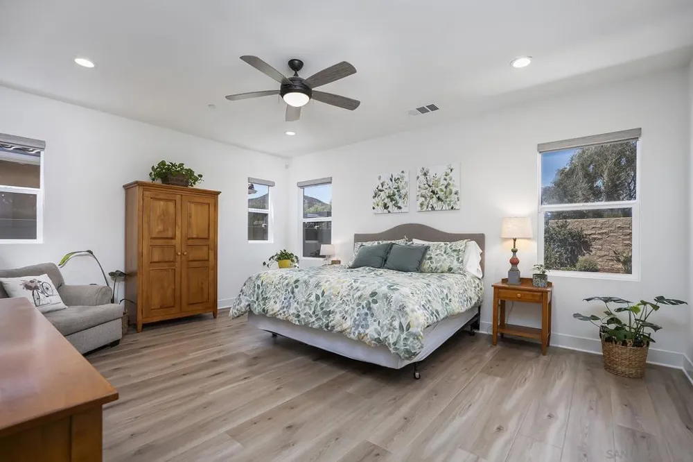 3132 Shue Escondido, CA 92027