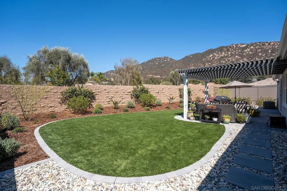 3132 Shue Escondido, CA 92027