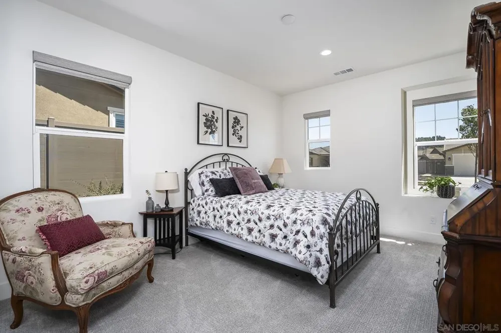 3132 Shue Escondido, CA 92027
