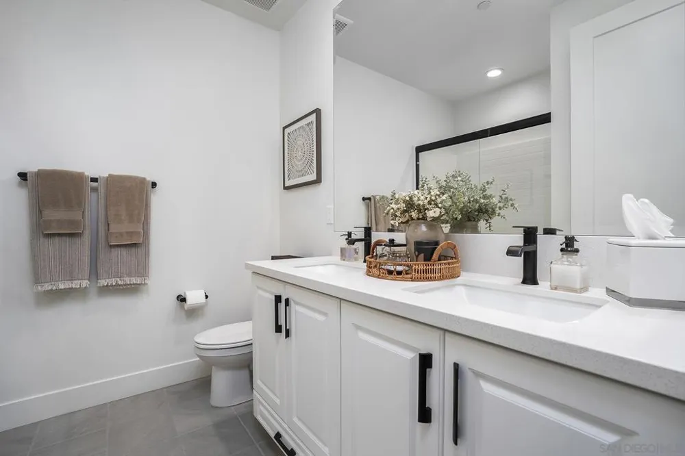 3132 Shue Escondido, CA 92027