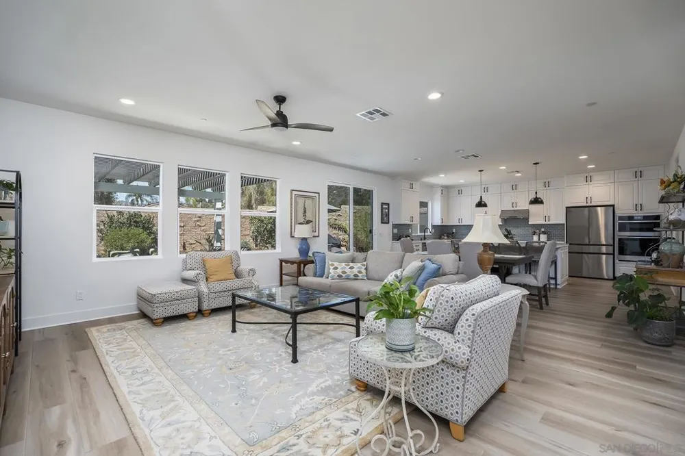 3132 Shue Escondido, CA 92027