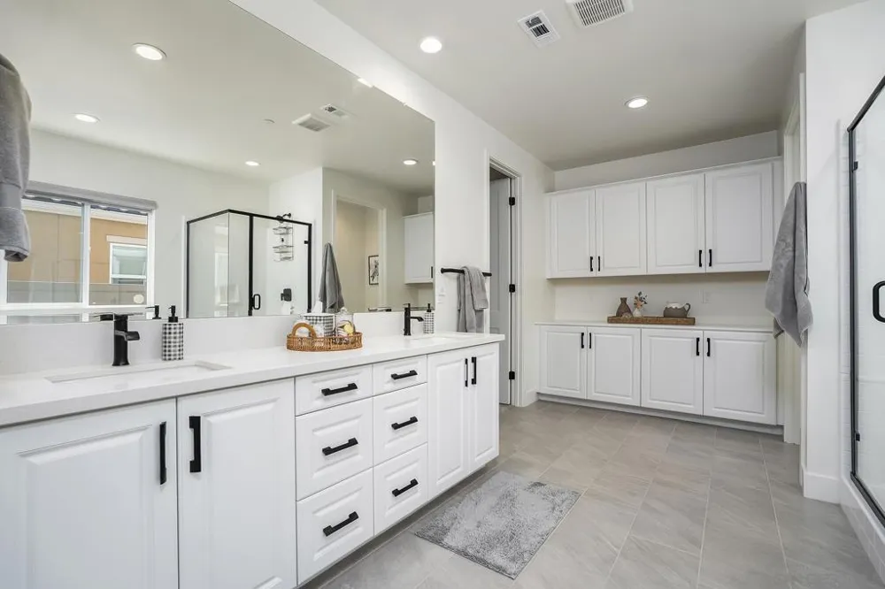 3132 Shue Escondido, CA 92027