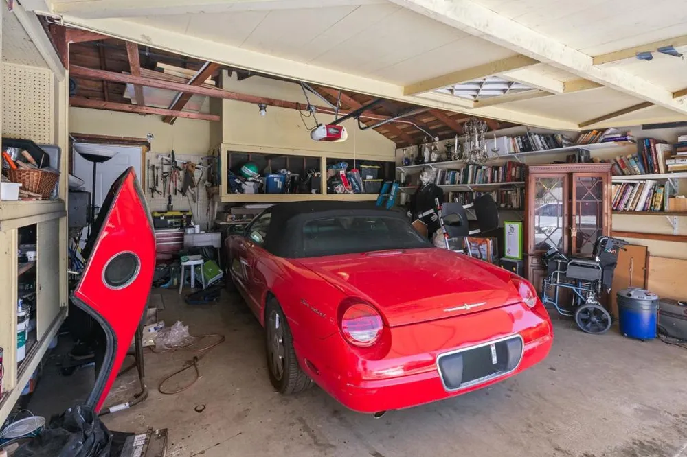 8925 Cliffridge Avenue La Jolla, CA 92037
