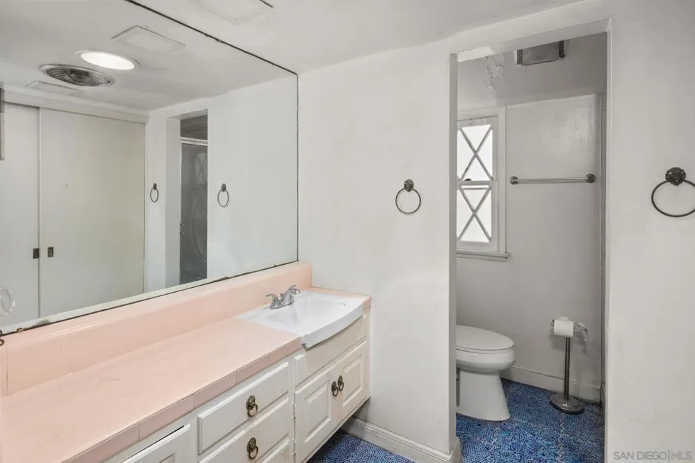 8925 Cliffridge Avenue La Jolla, CA 92037