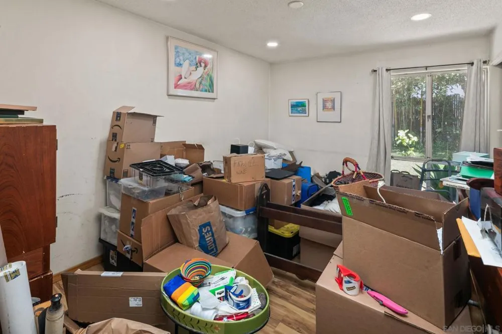 8925 Cliffridge Avenue La Jolla, CA 92037