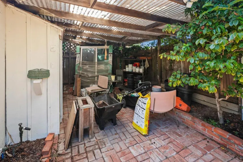 8925 Cliffridge Avenue La Jolla, CA 92037