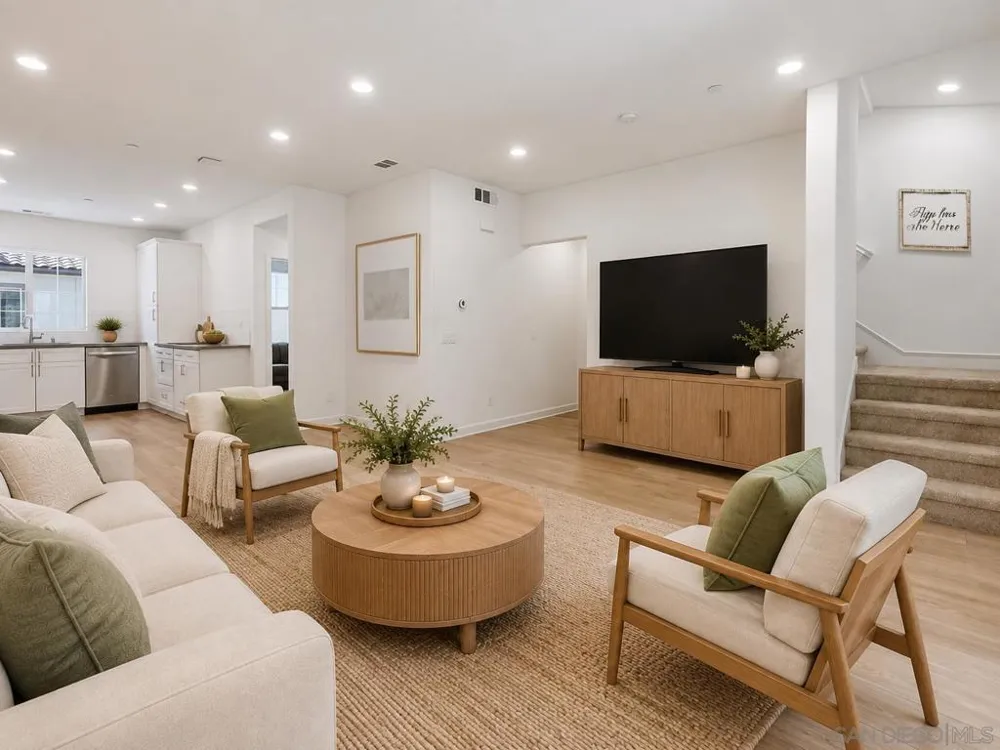 4366 Pacifica Way #3 Oceanside, CA 92056