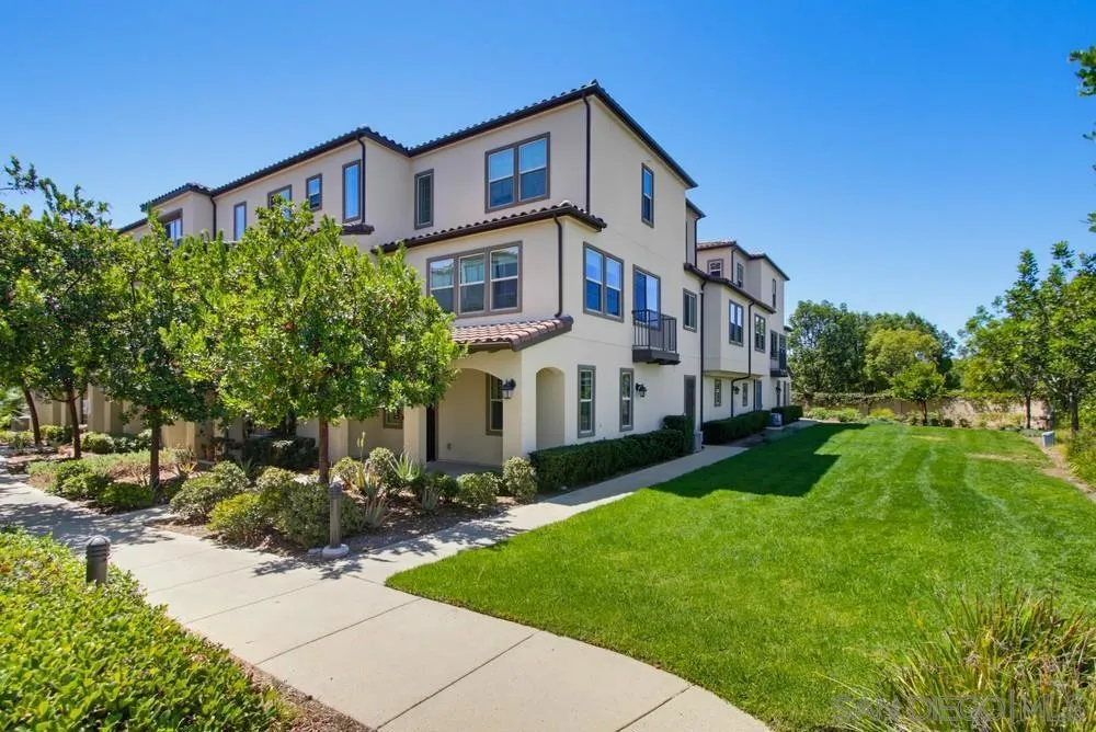 4366 Pacifica Way #3 Oceanside, CA 92056