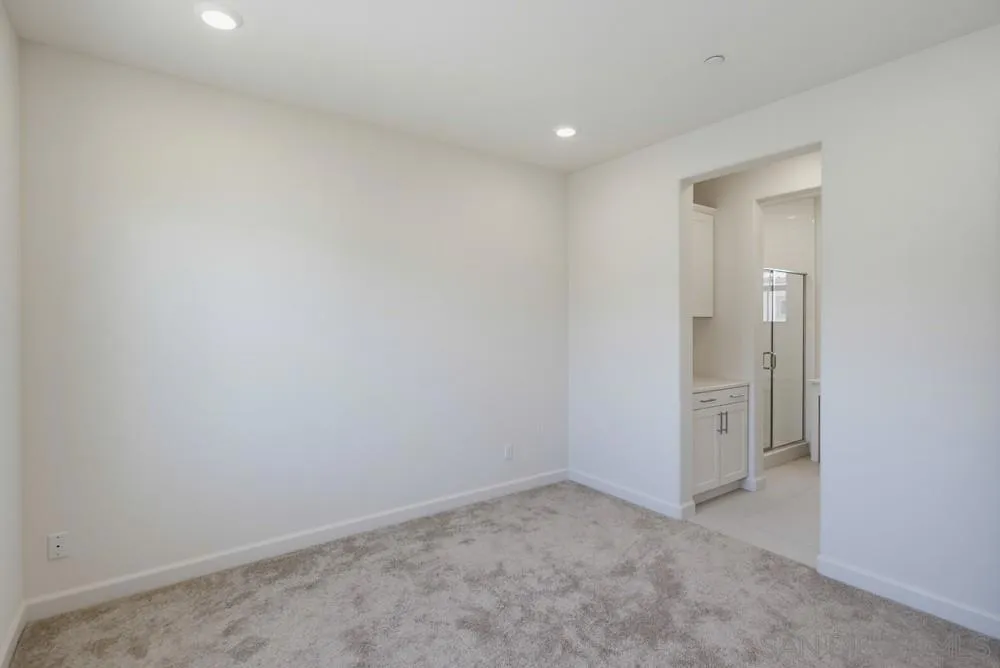 4366 Pacifica Way #3 Oceanside, CA 92056