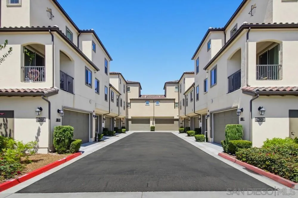 4366 Pacifica Way #3 Oceanside, CA 92056