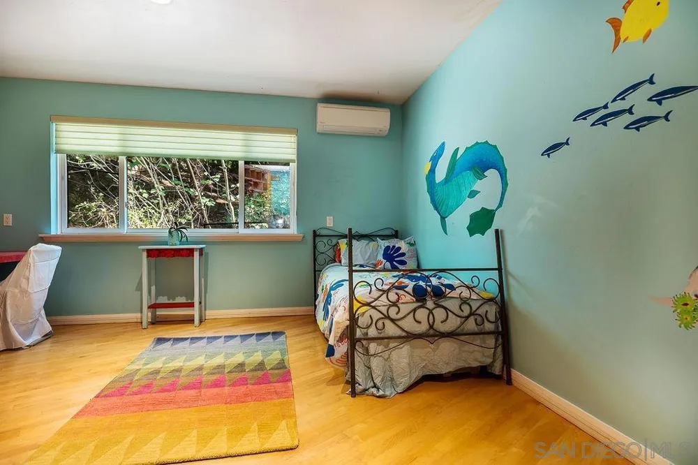 9707 Shadow Rd La Mesa, CA 91941