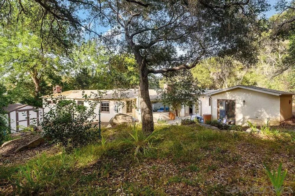 9707 Shadow Rd La Mesa, CA 91941