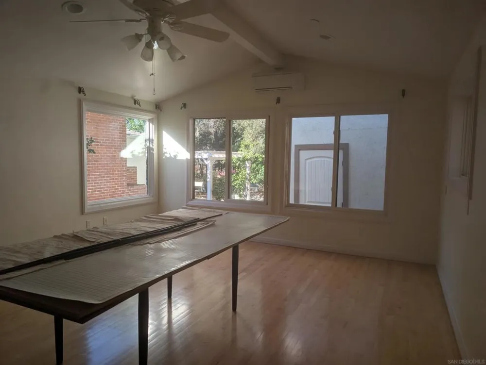 9707 Shadow Rd La Mesa, CA 91941
