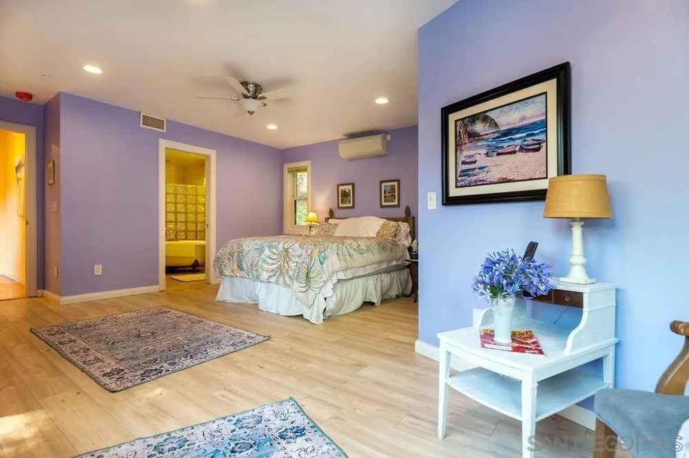 9707 Shadow Rd La Mesa, CA 91941