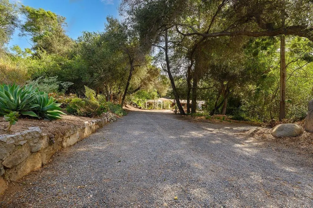9707 Shadow Rd La Mesa, CA 91941