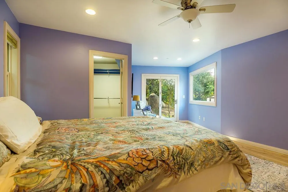 9707 Shadow Rd La Mesa, CA 91941