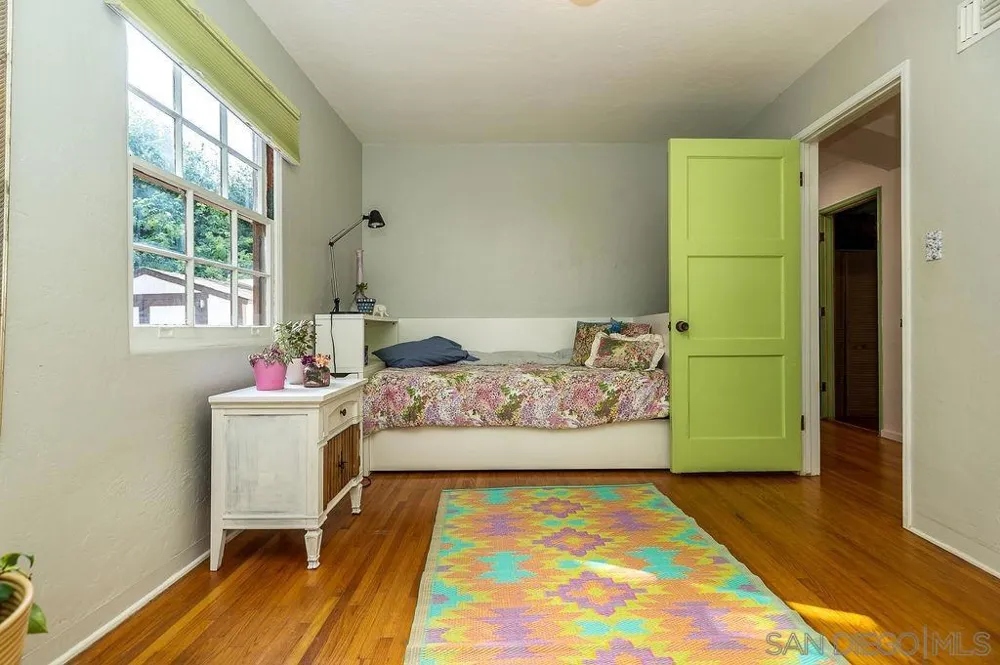 9707 Shadow Rd La Mesa, CA 91941