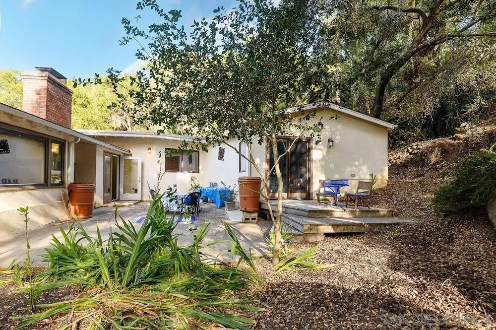 9707 Shadow Rd La Mesa, CA 91941