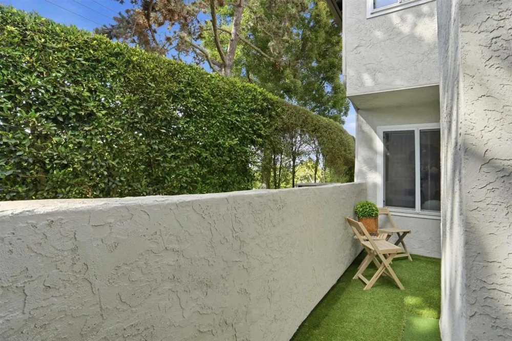2444 Caminito Venido San Diego, CA 92107