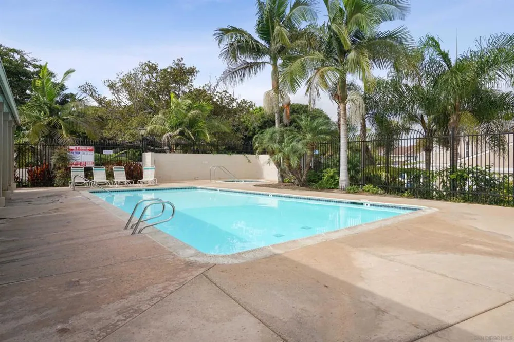 2444 Caminito Venido San Diego, CA 92107