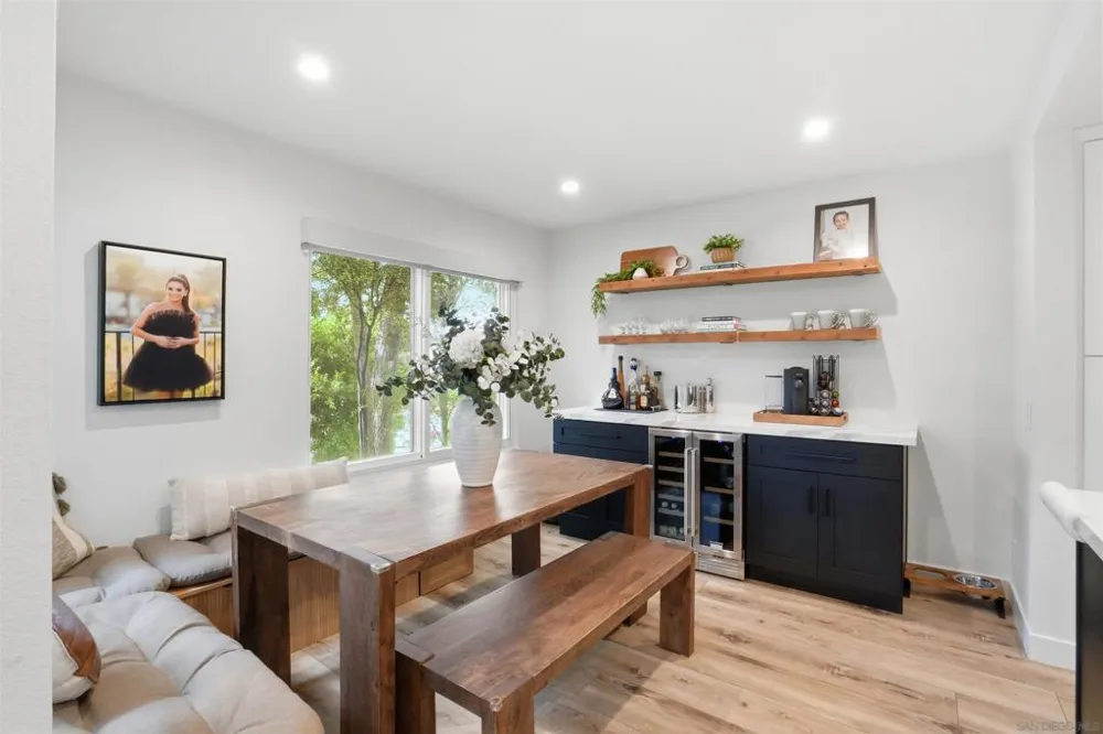 2444 Caminito Venido San Diego, CA 92107