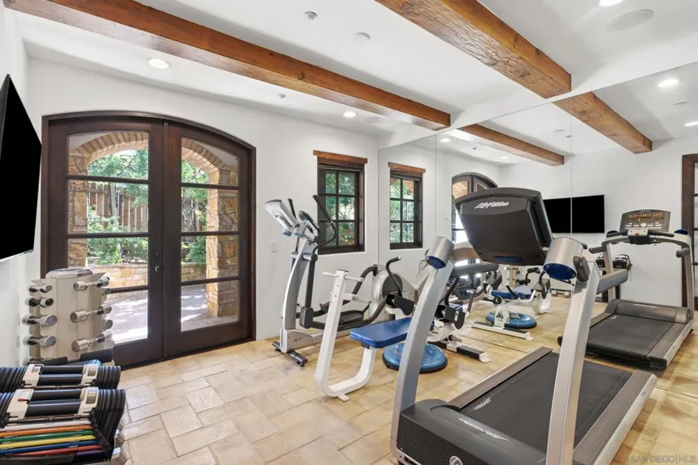 208 S Rios Solana Beach, CA 92075