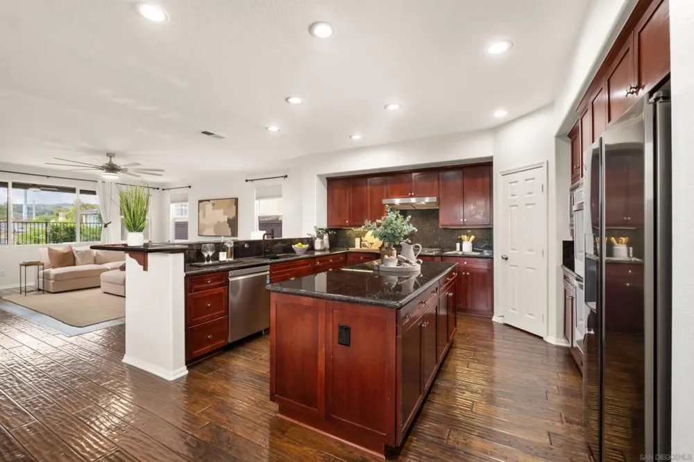 2661 Shadowbrook Way San Marcos, CA 92078